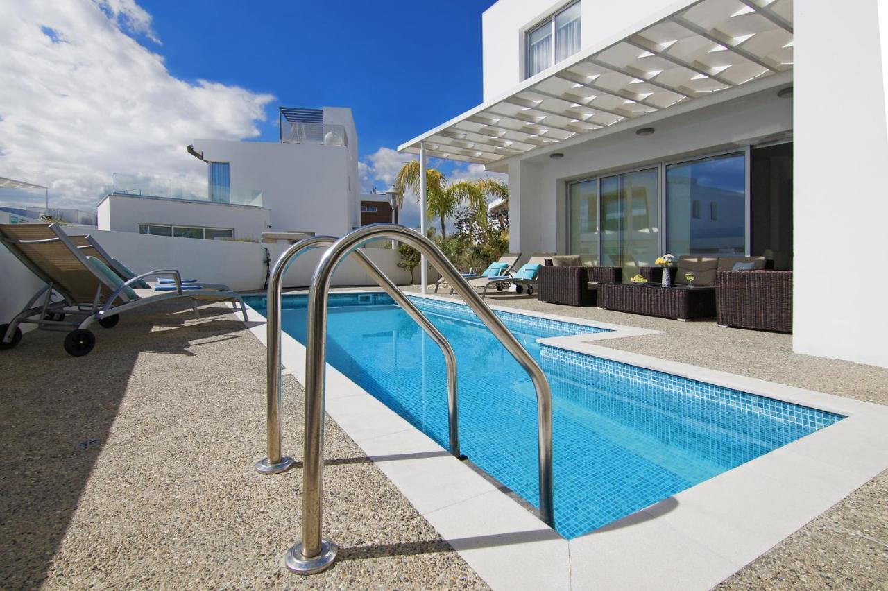 Villa Sunday Ayia Napa Exterior photo